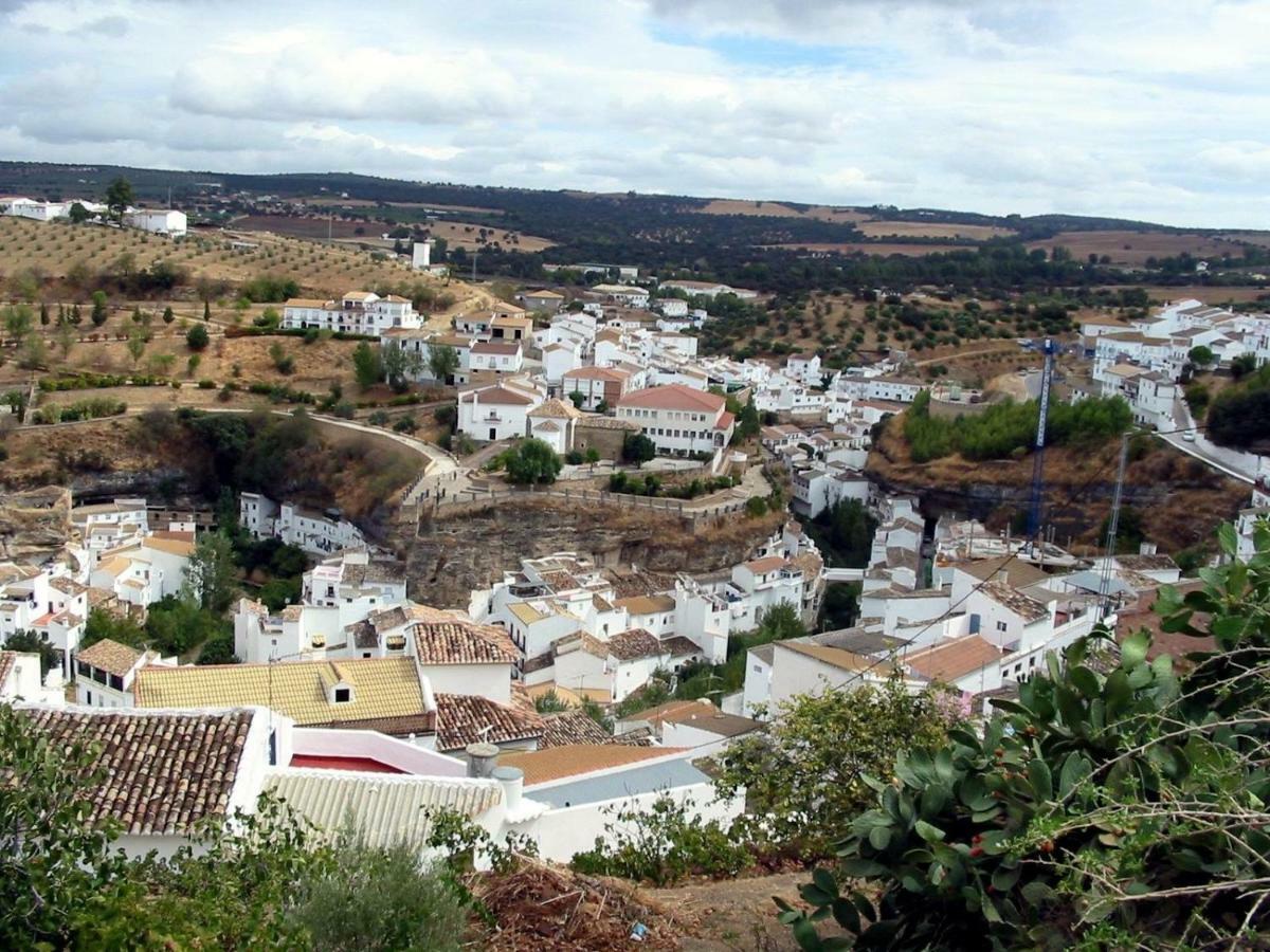 Vivienda Rural Los Tajos De Setenil Setenil De Las Bodegas Exterior photo