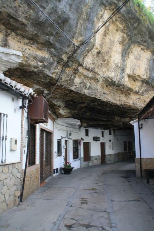 Vivienda Rural Los Tajos De Setenil Setenil De Las Bodegas Exterior photo